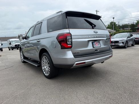 Used 2024 Ford Expedition Limited AWD/4WD image 11