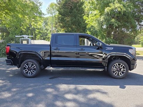 Used 2026 GMC Sierra 1500 AT4 w/ AT4 Premium Package AWD/4WD image 15