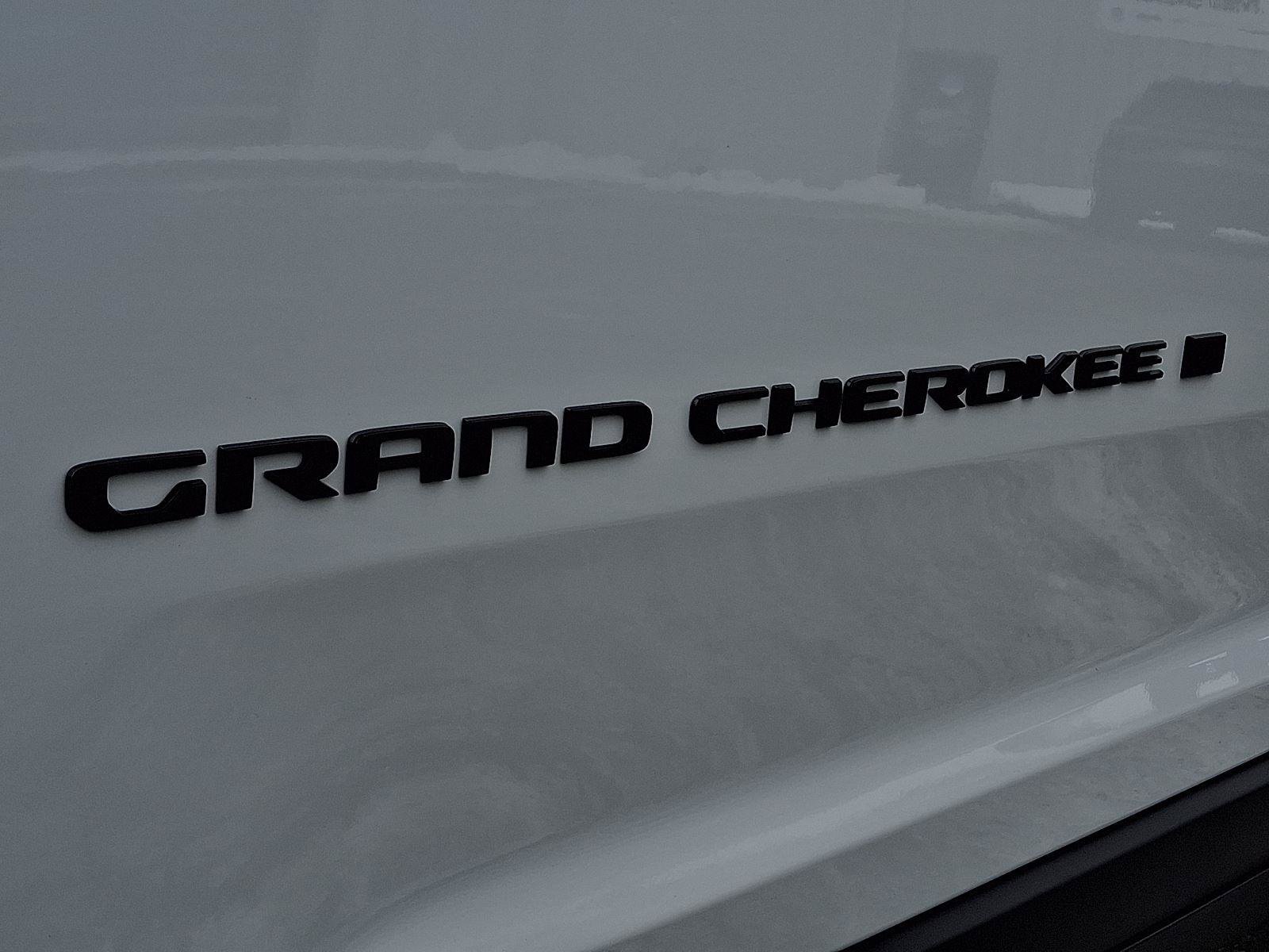 New 2026 Jeep Grand Cherokee Altitude AWD/4WD image 20