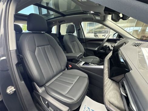 New 2025 Audi Q5 Premium image 27