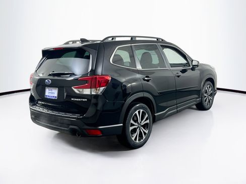 Used 2023 Subaru Forester Limited image 5