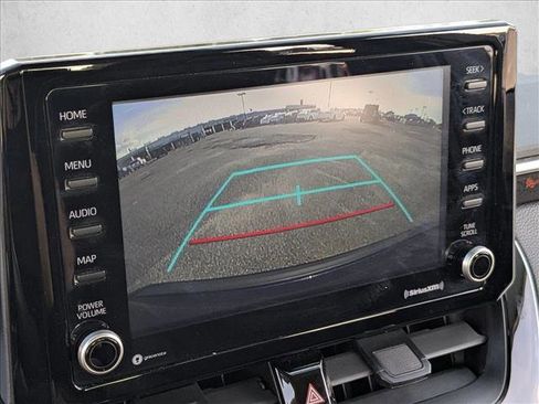 Used 2022 Toyota Corolla LE image 13