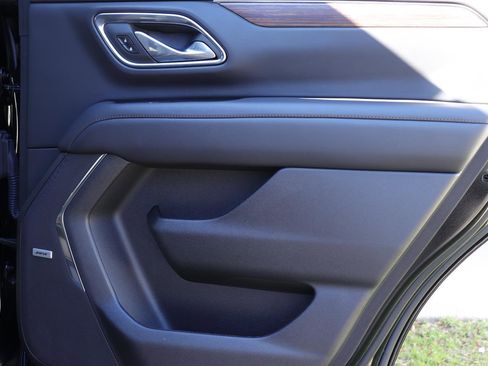 Used 2024 Chevrolet Tahoe High Country image 23