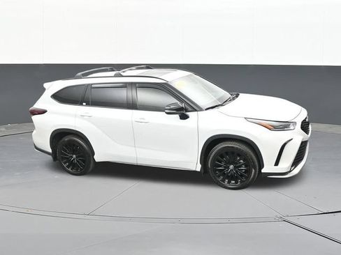 Used 2025 Toyota Highlander XSE AWD/4WD image 65