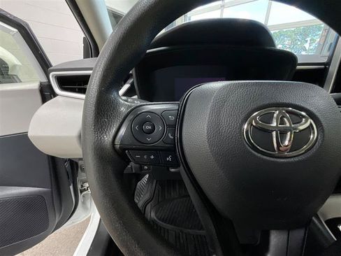 Used 2021 Toyota Corolla LE FWD image 20