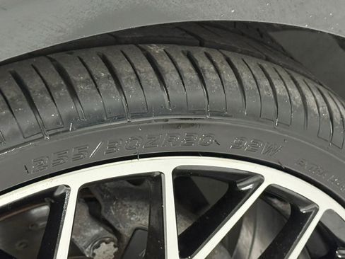 Used 2017 Mercedes-Benz E 400 4MATIC Coupe image 31