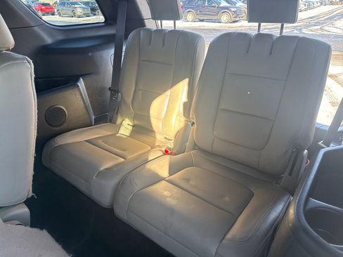 Used 2014 Ford Explorer XLT w/ Equipment Group 202A image 13