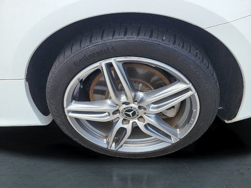 Used 2018 Mercedes-Benz E 400 4MATIC Coupe image 11