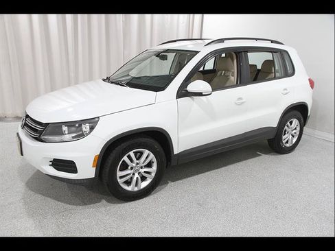 Used 2016 Volkswagen Tiguan S AWD/4WD image 3