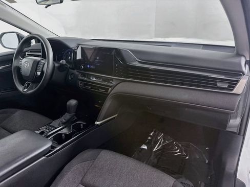 Used 2025 Toyota Camry LE FWD image 27