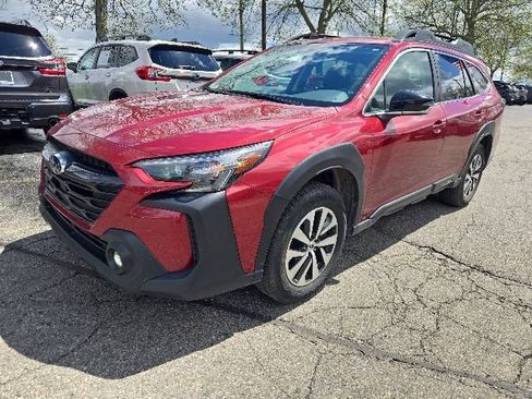 Certified 2024 Subaru Outback Premium AWD/4WD image 1