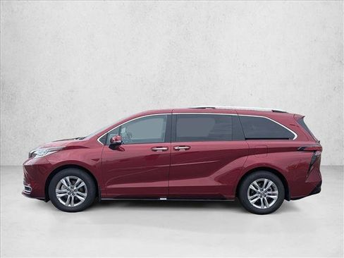 Used 2026 Toyota Sienna Limited AWD/4WD image 8
