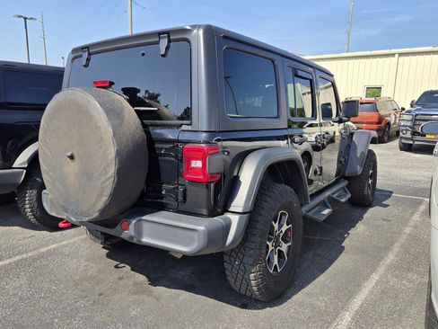 Used 2020 Jeep Wrangler Unlimited Rubicon AWD/4WD image 3