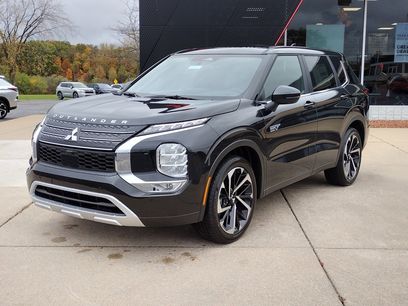 New 2025 Mitsubishi Outlander SE