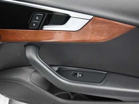 Used 2022 Audi A4 2.0T Premium image 42