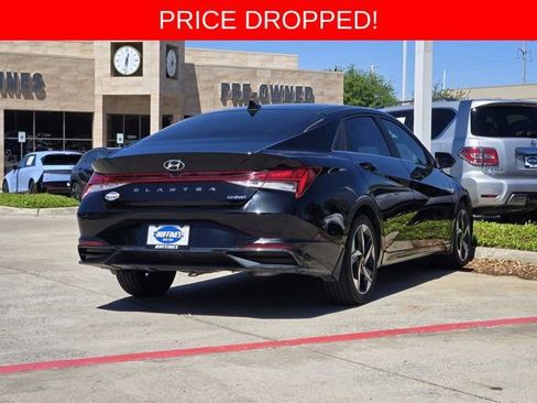 Used 2023 Hyundai Elantra Limited FWD image 8