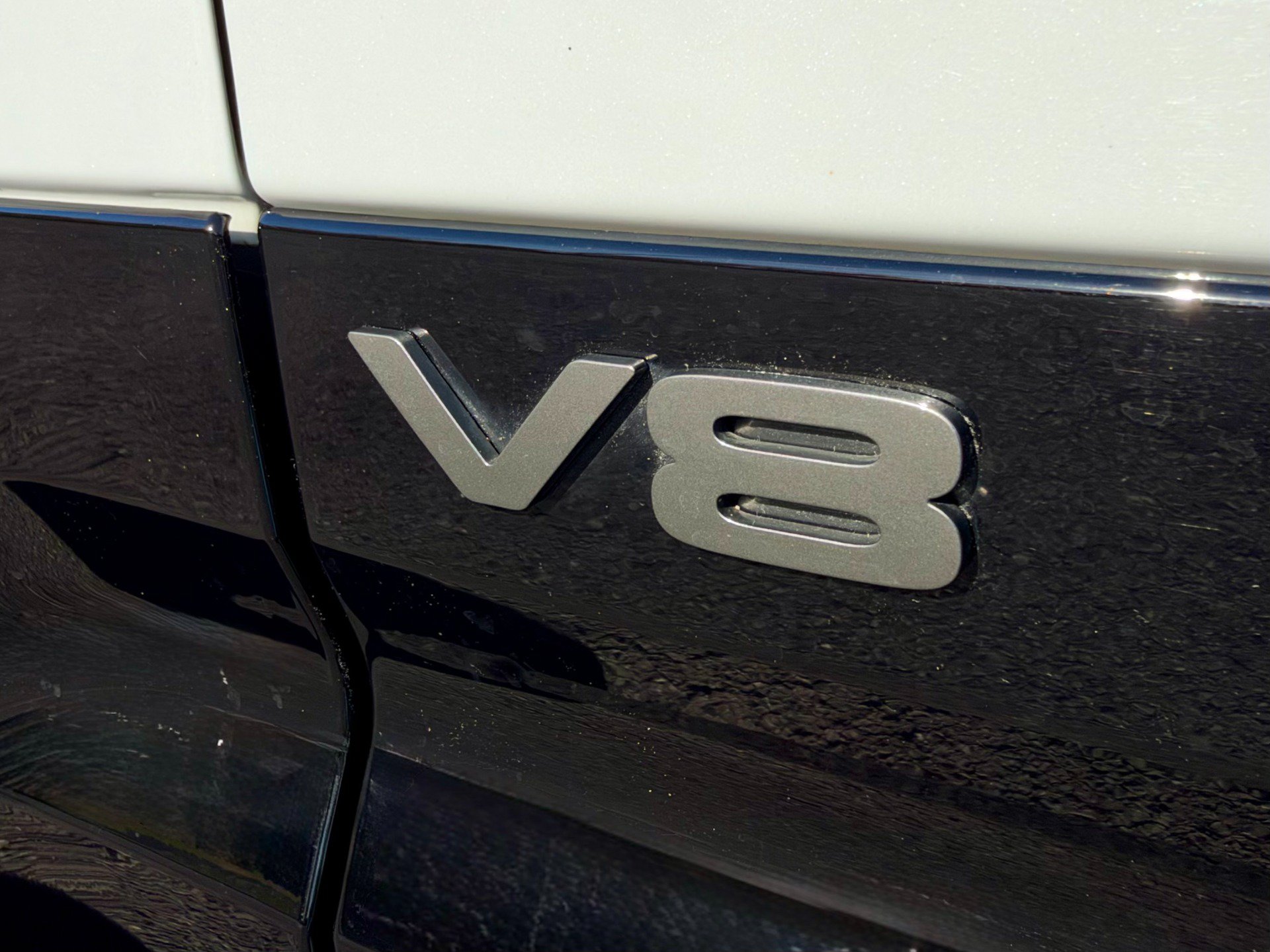 Used 2023 Land Rover Defender 110 AWD/4WD image 52