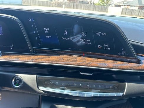 Used 2022 Cadillac Escalade Premium Luxury Platinum image 19