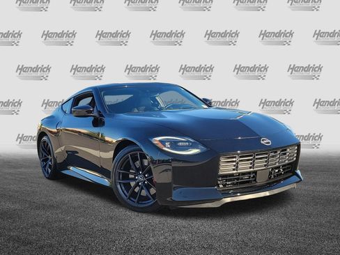 Used 2024 Nissan Z Performance w/ Floor Mat Package RWD image 2