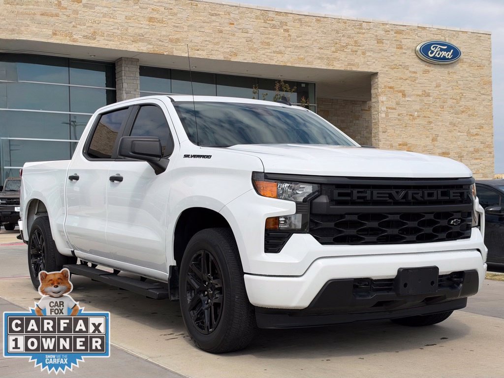 Used 2024 Chevrolet Silverado 1500 Custom w/ LPO, Dark Essentials Package RWD image 17