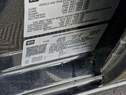 Used 2025 GMC Sierra 1500 SLT image 12