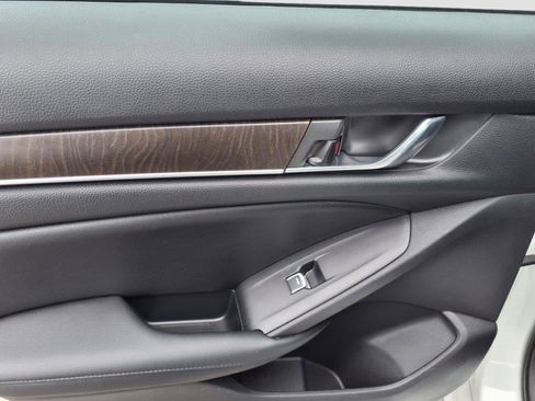 Used 2019 Honda Accord EX-L image 8