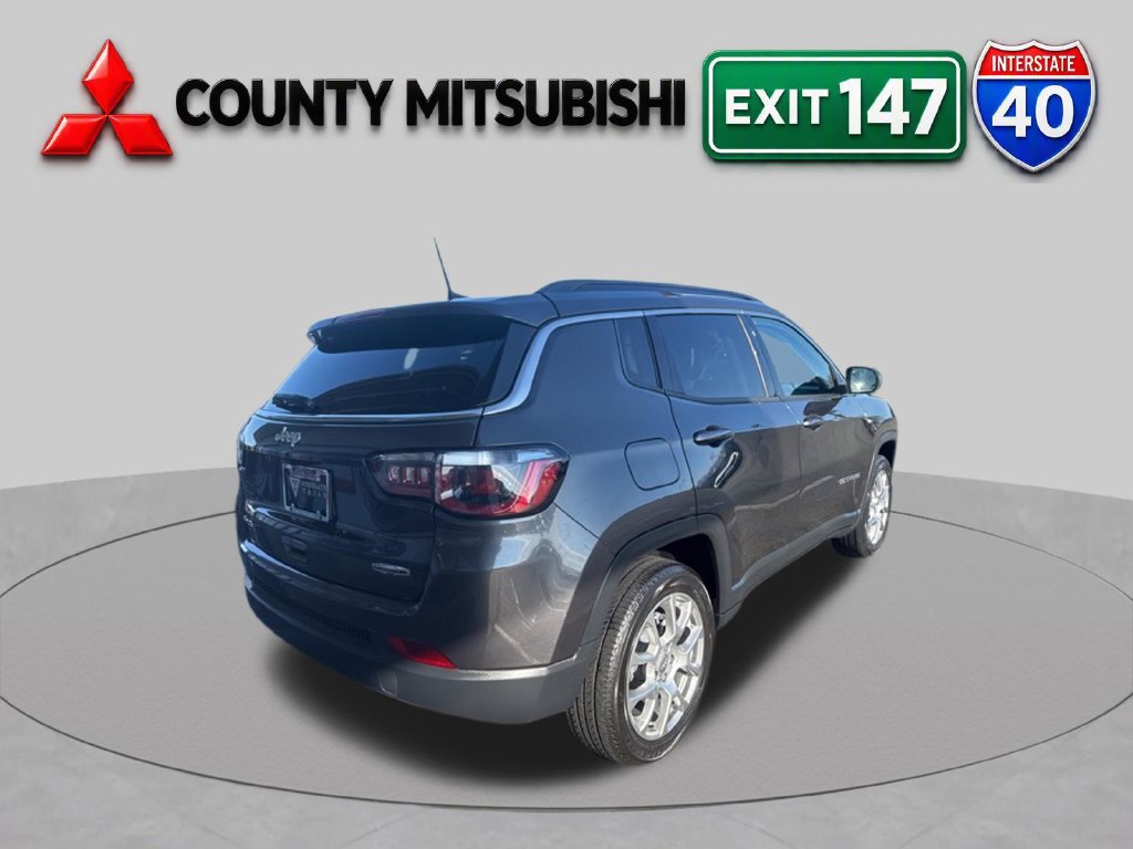 Used 2022 Jeep Compass Latitude AWD/4WD image 10