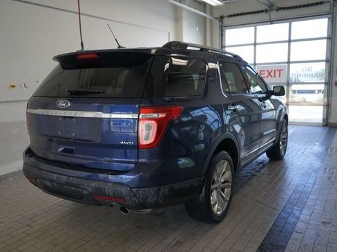 Used 2011 Ford Explorer XLT w/ 202A Rapid Spec Order Code AWD/4WD image 14