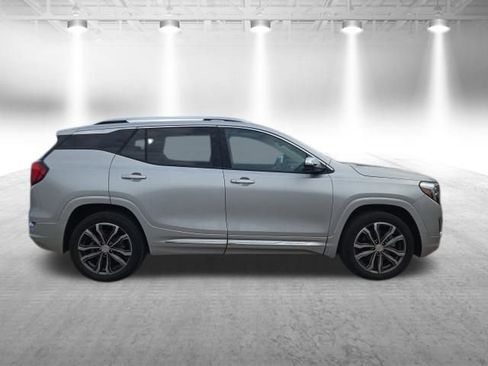 Used 2020 GMC Terrain Denali w/ Denali Premium Package image 15