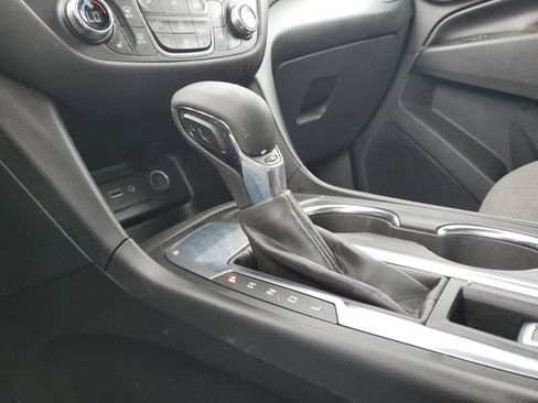 Used 2022 Chevrolet Equinox LT FWD image 15
