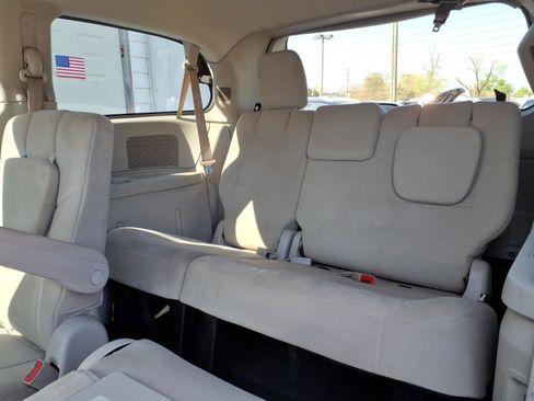 Used 2011 Dodge Grand Caravan Crew w/ Entertainment Group 1 image 13