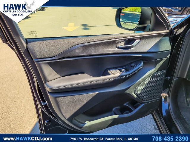 Certified 2025 Jeep Grand Cherokee Laredo X w/ Luxury Tech Group I AWD/4WD image 22