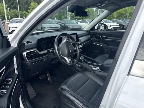 Certified 2024 Kia Telluride SX Prestige AWD/4WD image 3