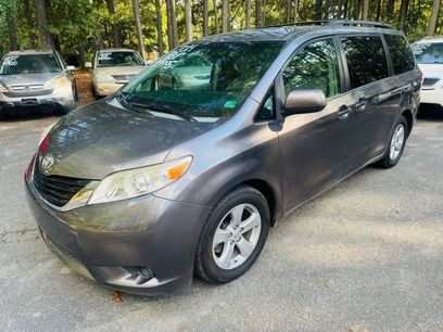 Used 2014 Toyota Sienna LE