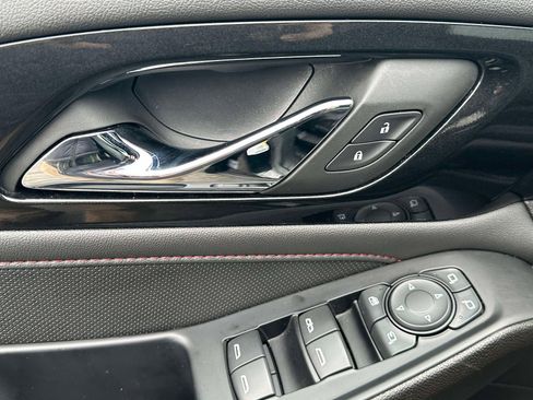 Certified 2023 Chevrolet Traverse RS image 23