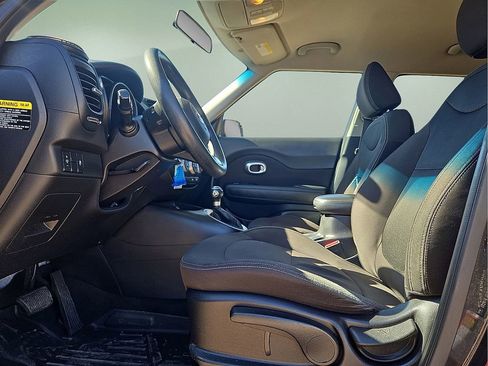Used 2016 Kia Soul image 21