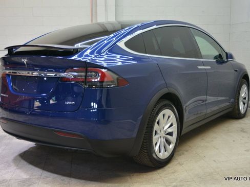 Used 2019 Tesla Model X 100D image 4