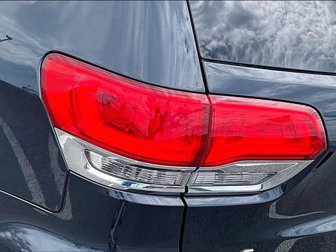 Used 2015 Jeep Grand Cherokee Limited w/ Luxury Group II AWD/4WD image 23