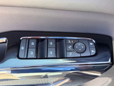 New 2026 Nissan Pathfinder Platinum AWD/4WD image 11