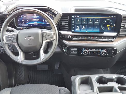 Used 2023 Chevrolet Silverado 1500 RST image 23