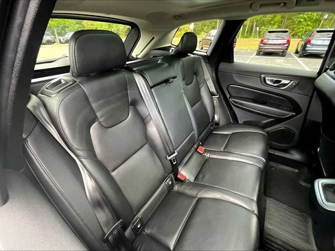 Certified 2023 Volvo XC60 B5 Plus w/ Protection Package Premier image 18