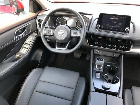 Certified 2023 Nissan Rogue SV w/ SV Premium B Package AWD/4WD image 12