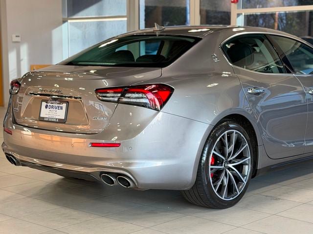 Used 2021 Maserati Ghibli S Q4 AWD/4WD image 11
