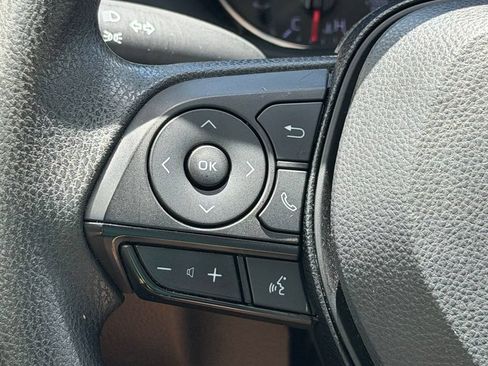 Used 2019 Toyota RAV4 LE FWD image 37