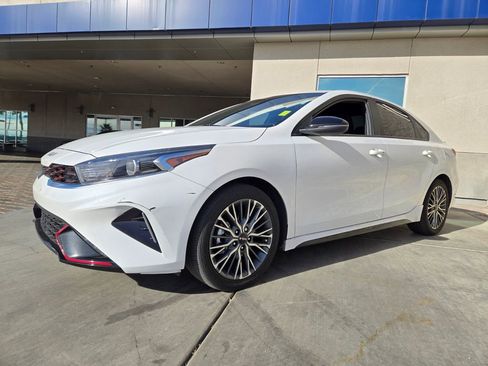 Used 2023 Kia Forte GT-Line image 2