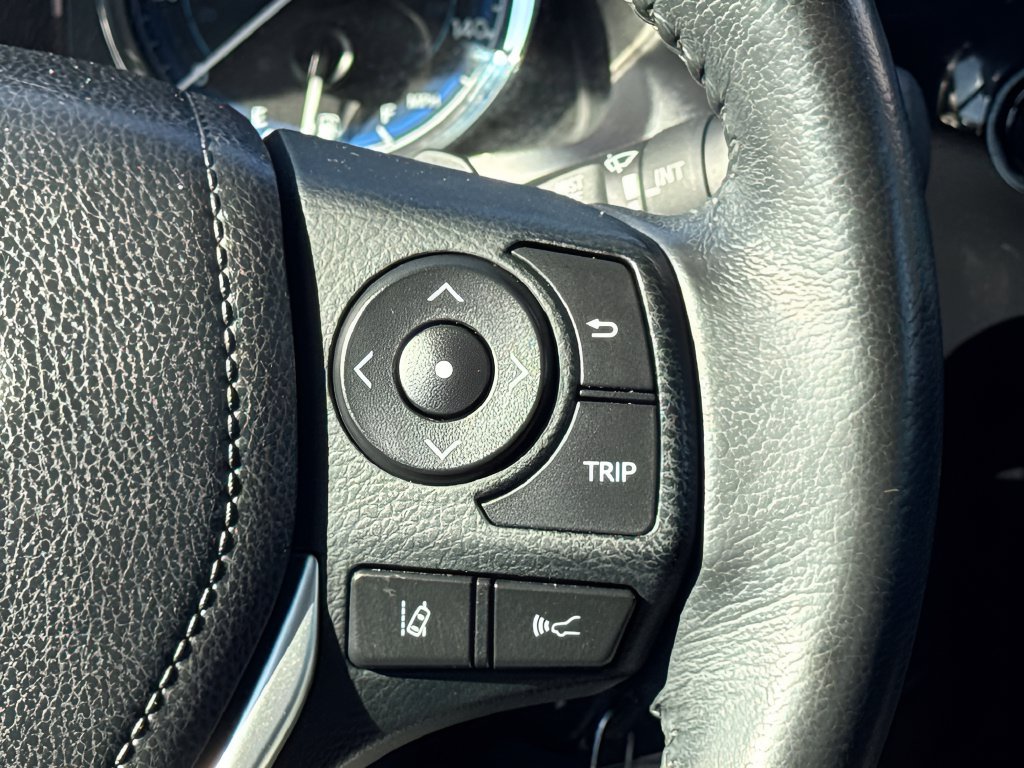 Used 2019 Toyota Corolla SE FWD image 15