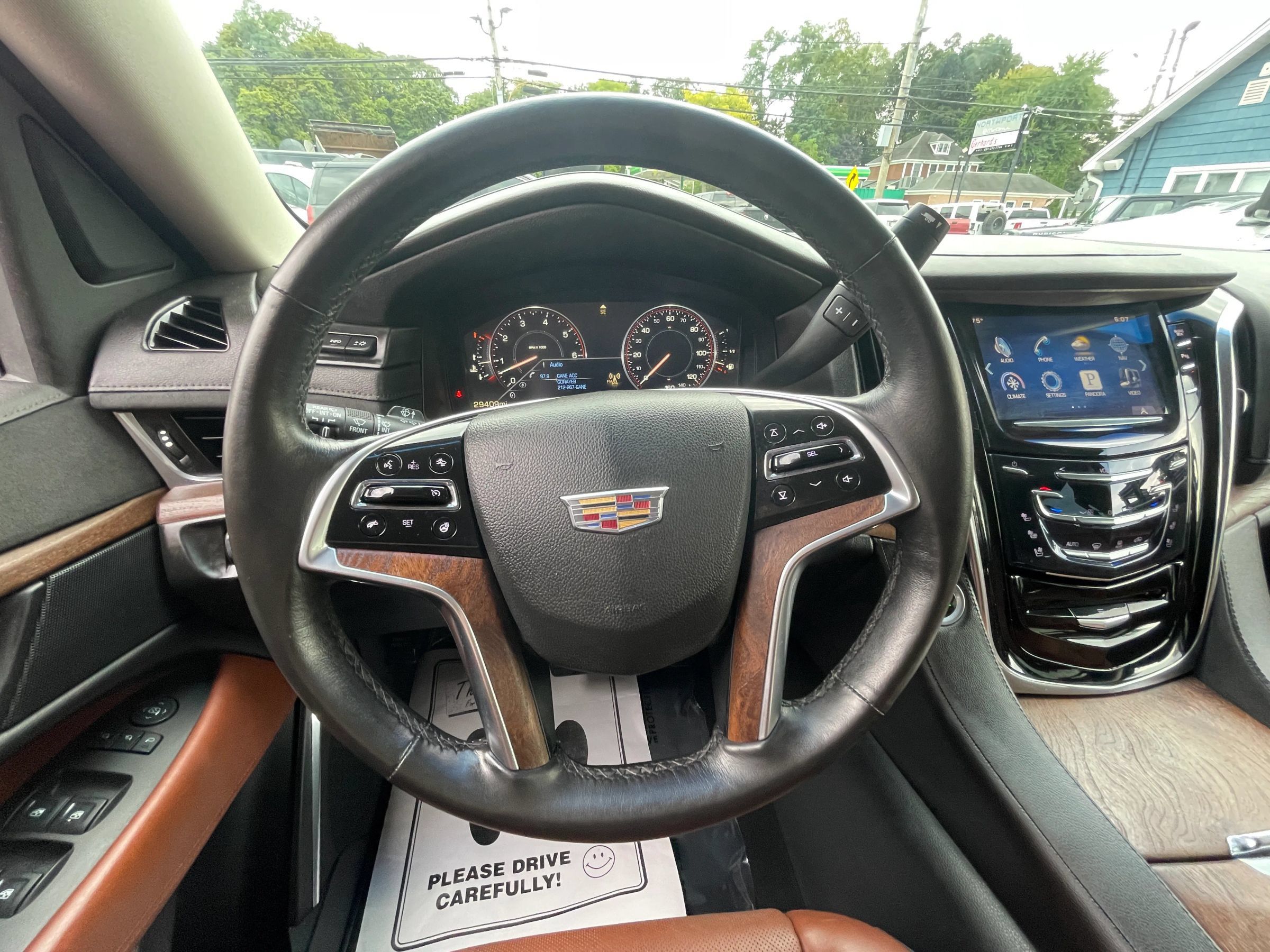 Used 2015 Cadillac Escalade ESV Luxury AWD/4WD image 13