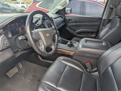 Used 2019 Chevrolet Tahoe LT w/ Luxury Package image 8