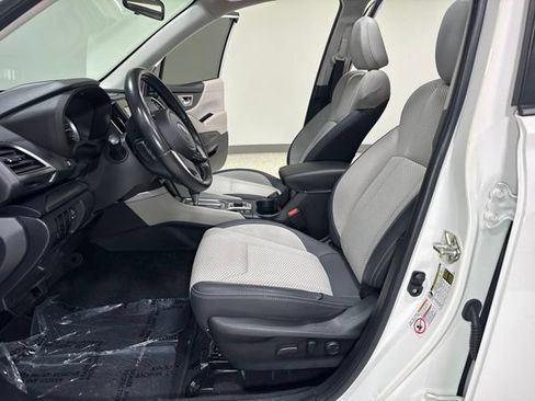Used 2019 Subaru Forester Premium w/ All-Weather Package AWD/4WD image 14