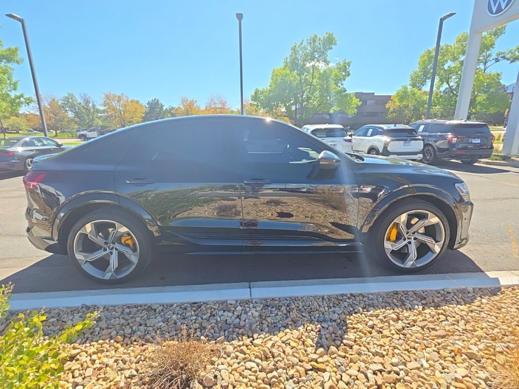 Used 2023 Audi e-tron S Prestige w/ Prestige Package AWD/4WD image 6
